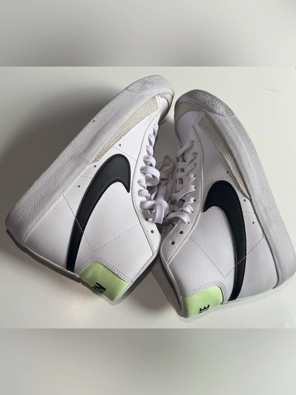 Nike Blazer Mid '77 Vintage White Black Neon Green